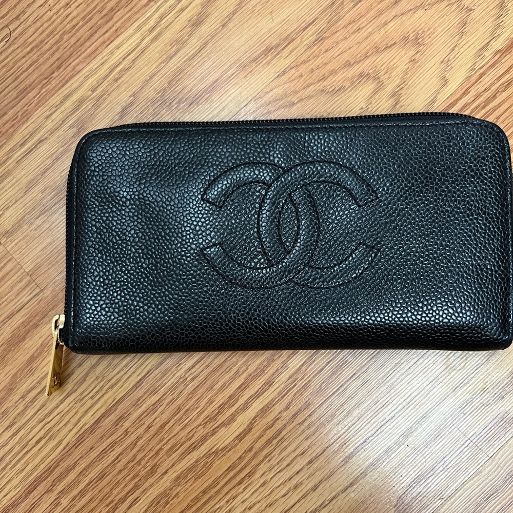 chanel caviar zippy wallet
